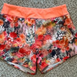 Athleta girl run the world 3” pre-owned shorts XL 14